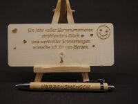 Gedankensammler – Graviertes Holzschild mit Bambus-Kugelschreiber